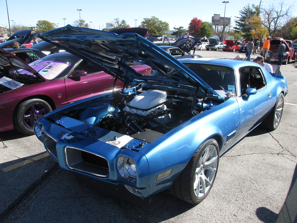20231021 Cruisin Lindbergh Car Show South County Mall (6… Flickr
