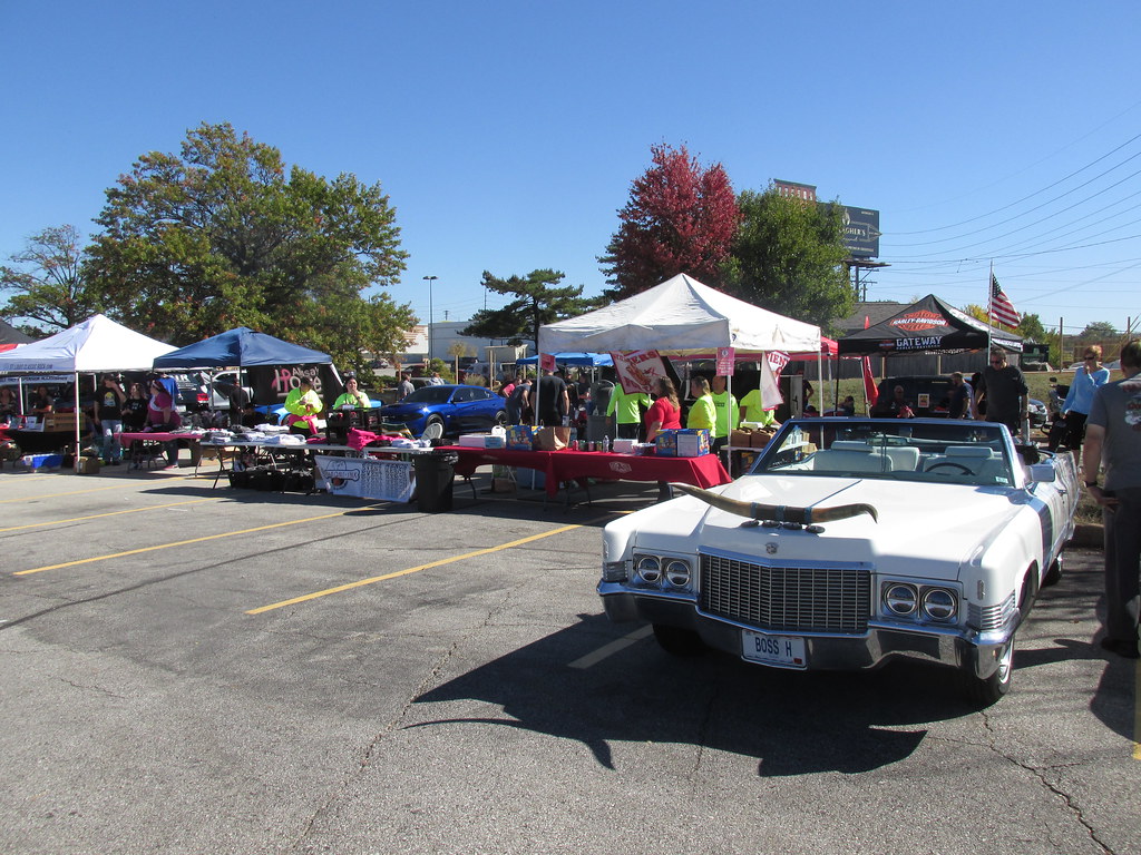 20231021 Cruisin Lindbergh Car Show South County Mall (1… Flickr