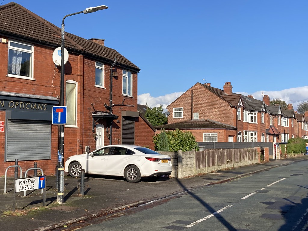 Mayfair Avenue, Urmston this avenue is often referred t… Flickr