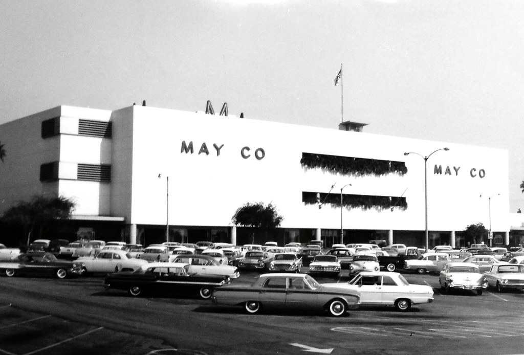 Lakewood Center, Lakewood, Ca. DRoom222 Flickr