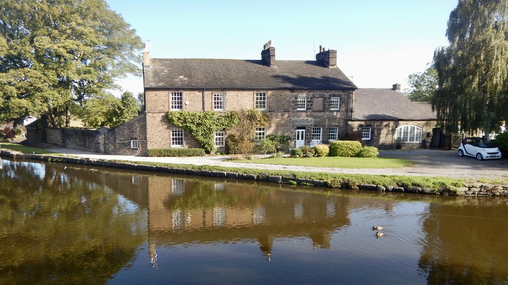 5 & 7 Lime Kiln Lane, Marple b Douglas Law Flickr