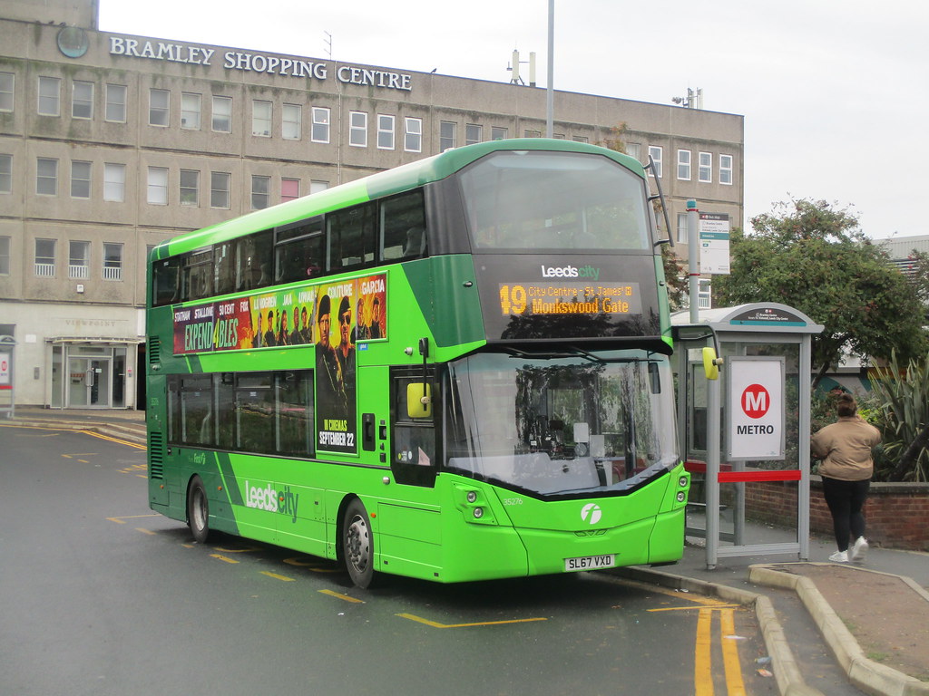 First West Yorkshire 35274 Bramley based First West Yorksh… Flickr