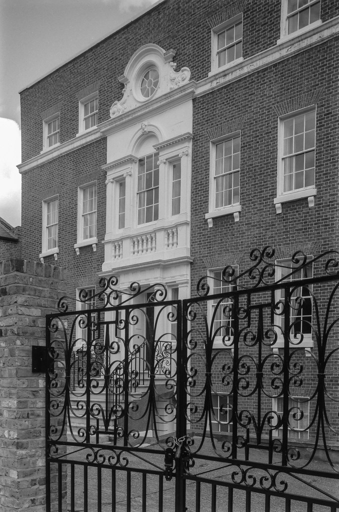 Nelson House, Rotherhithe St, Rotherhithe, Southwark, 1993… Flickr