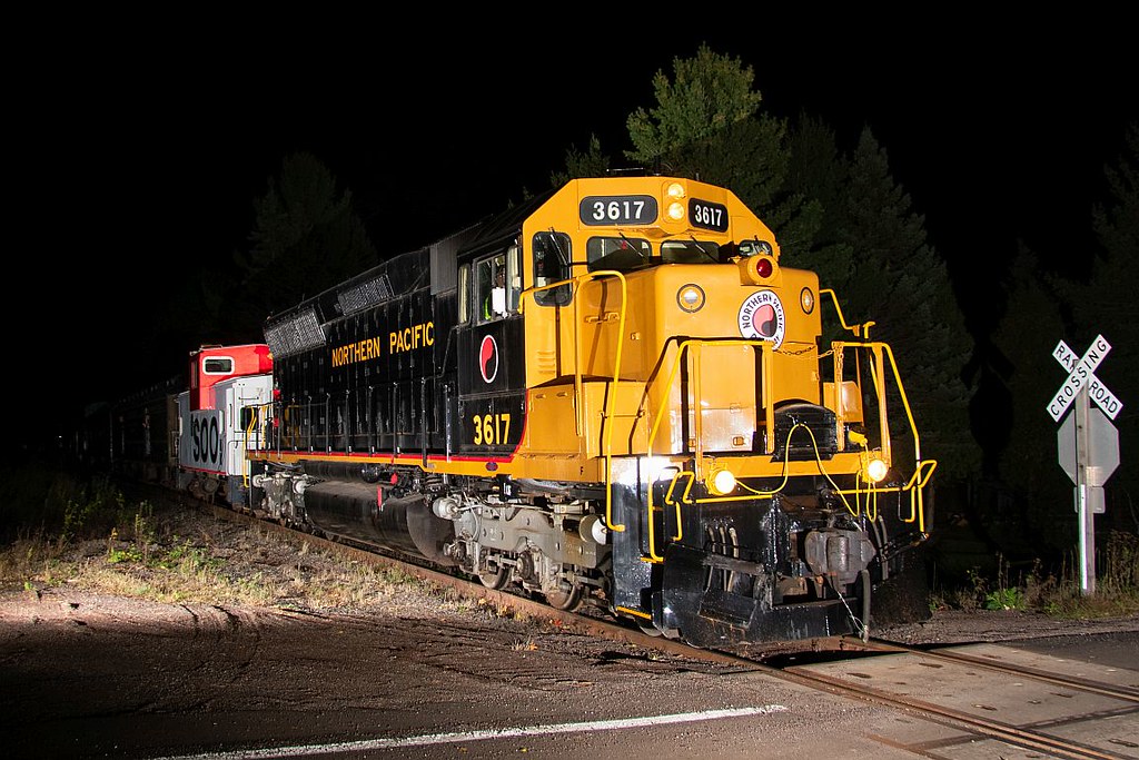 Return Trip NP SD45 3617 leads a beer tasting train South … Flickr