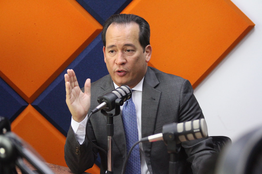 Entrevista al Ministro de Gobierno en Radio Armónica 27.10… Flickr