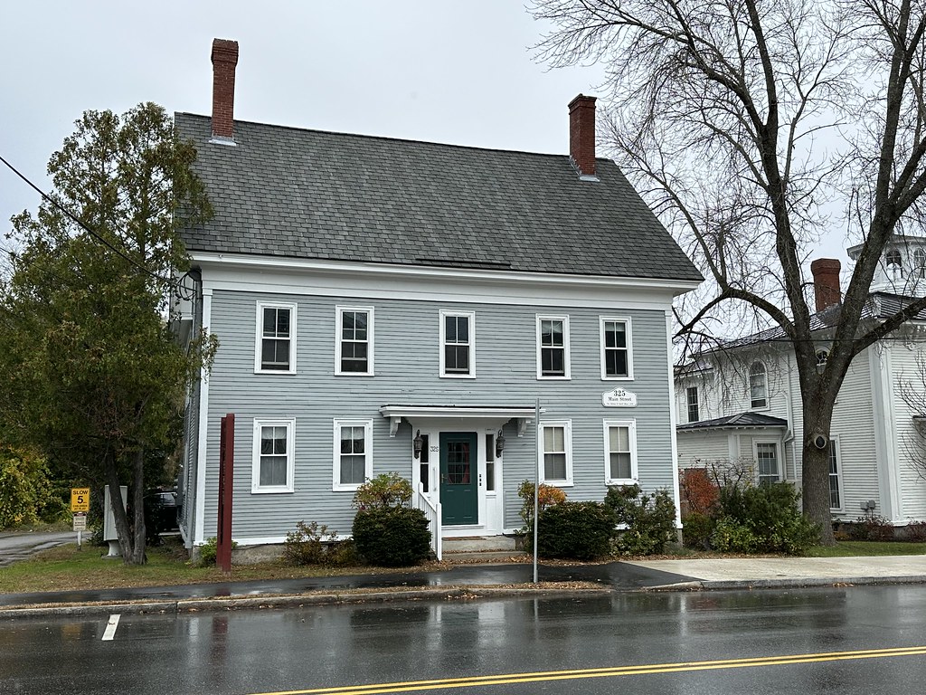 Smith House. 325 Main Street. Yarmouth, Maine. devtmefl Flickr