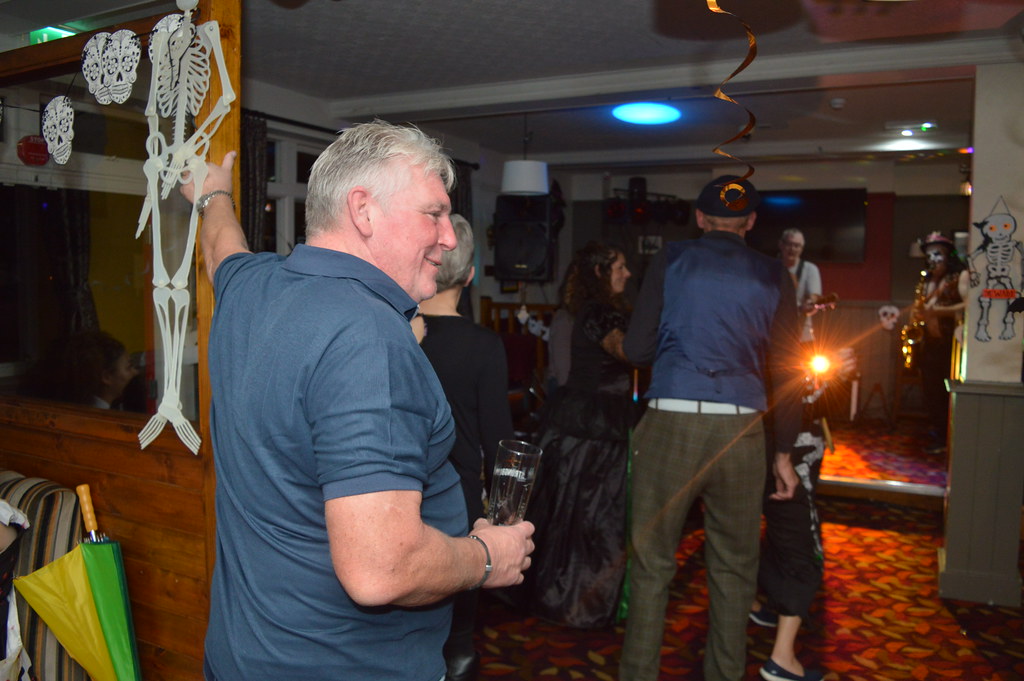 The Chequers, Woodley, Berks Halloween, Fancy Dress, Compe… Flickr