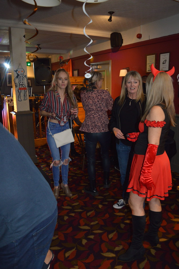 The Chequers, Woodley, Berks Halloween, Fancy Dress, Compe… Flickr