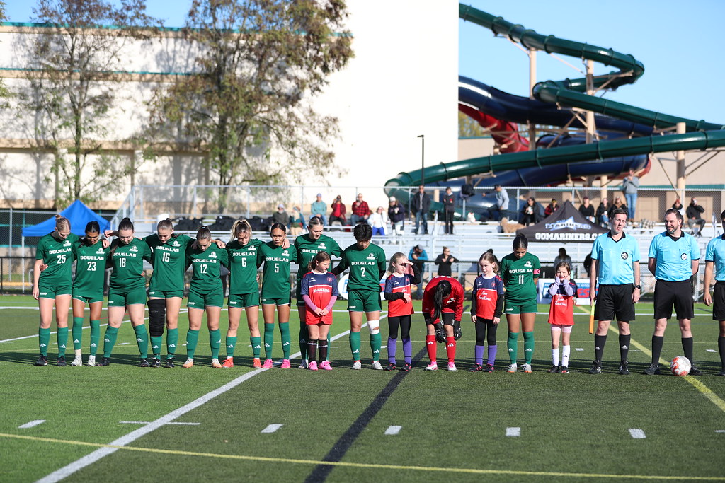 AQ0I1021 VIU Mariners Flickr