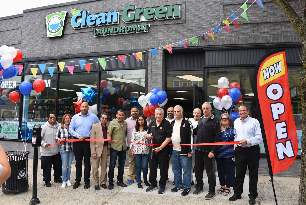 10/27/2023 Clean Green Laundromat Ribbon Cutting Flickr