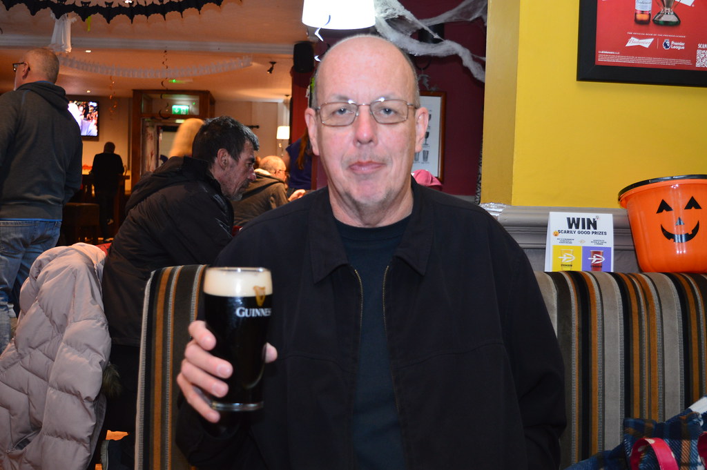 The Chequers, Woodley, Berks Halloween, Fancy Dress, Compe… Flickr