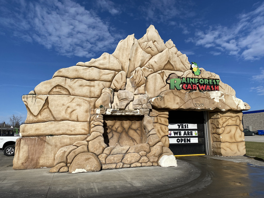 OH Brunswick Rainforest Car Wash Rainforest Car Wash in … Flickr