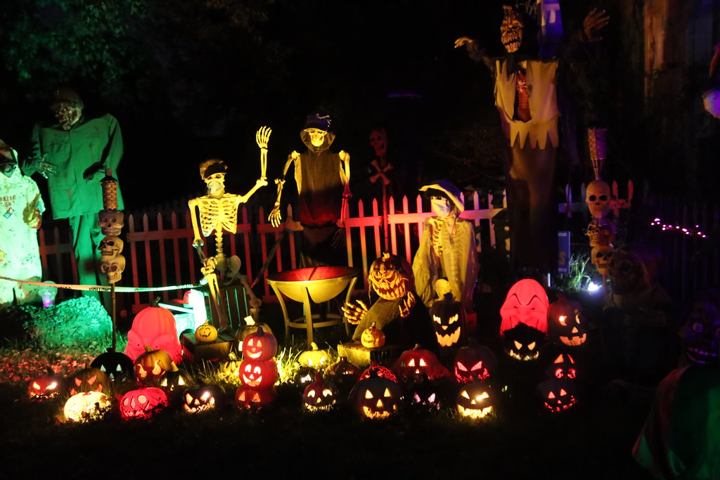 South Shore Halloween Houses in Bellmore, Merrick and East… Flickr
