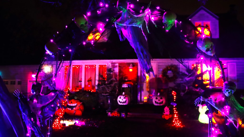 South Shore Halloween Houses in Bellmore, Merrick and East… Flickr