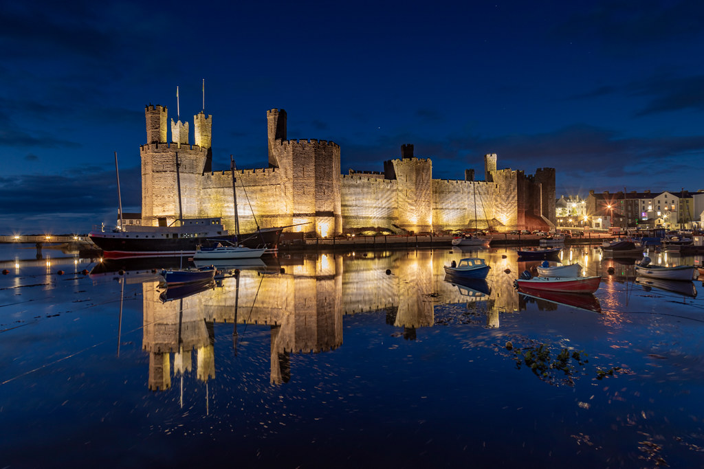 8734 Caernarfon Castle Blue Hour 24th Oct 2023 Caernarfon … Flickr