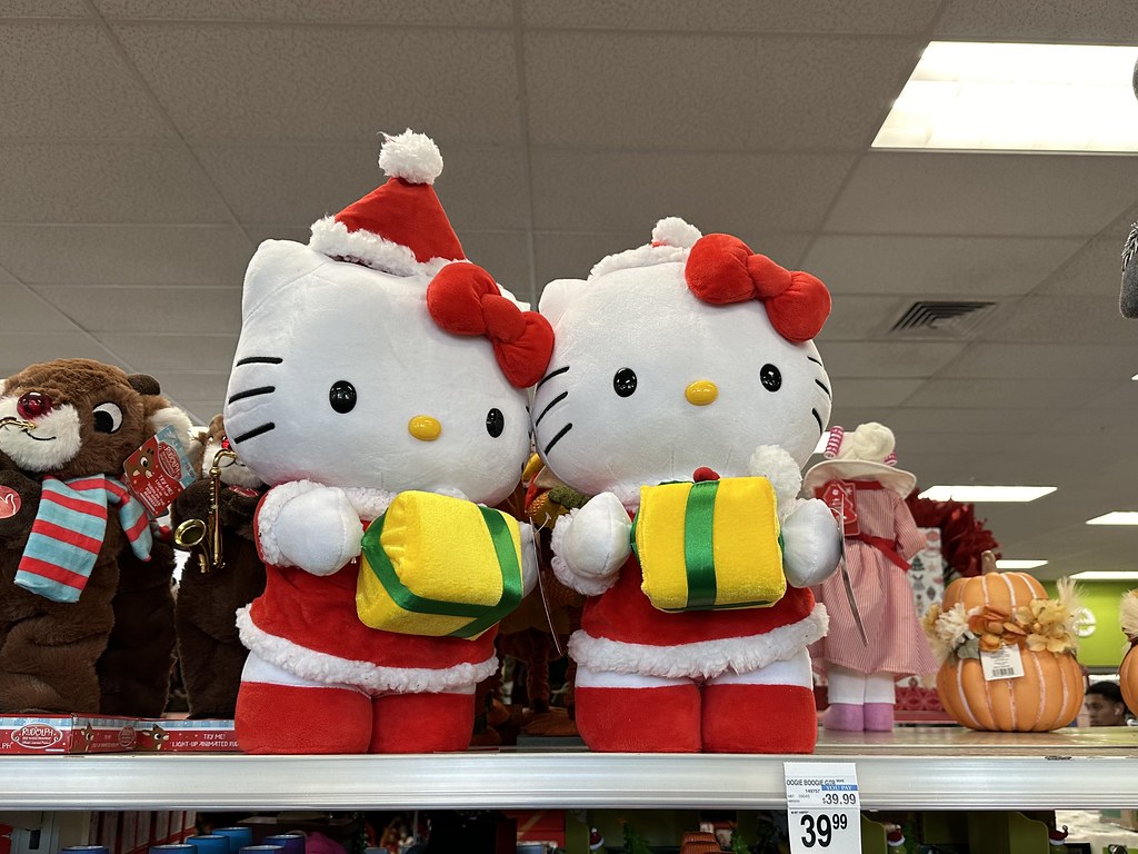 Christmas Hello Kitty CVS pharmacy y más a photo on Flickriver