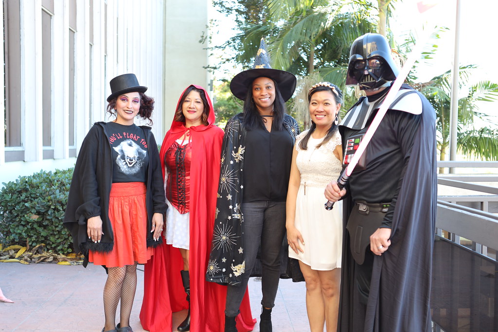 20231031_District Halloween_12 Halloween costumes and deco… Flickr