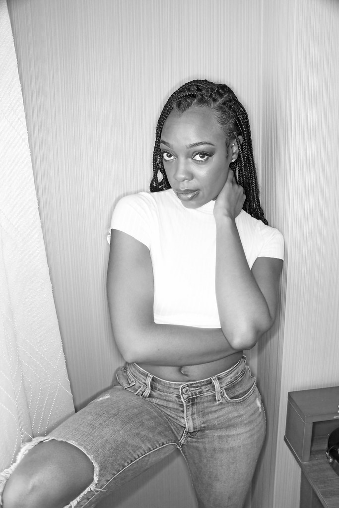 Ashley Symone | Hotel room photoshoot with ebony Ashley Symo… | Flickr