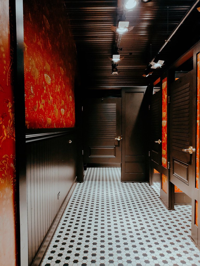 cozy fitting rooms Outandabout Photos Flickr