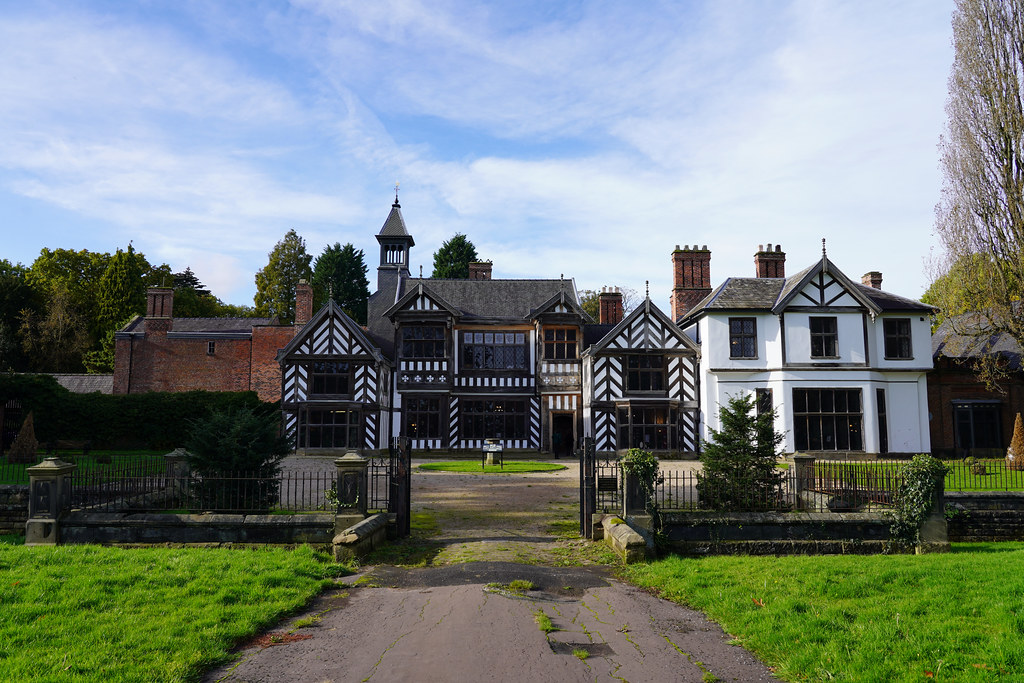 29th October 2023. Wythenshawe Hall, Wythenshawe Park, Man… Flickr