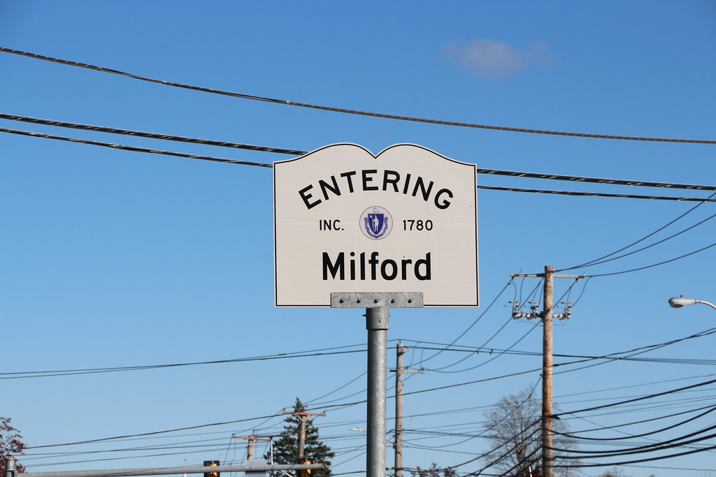 Entering Milford, MA The sign is on Mass Route 16 at the M… Flickr