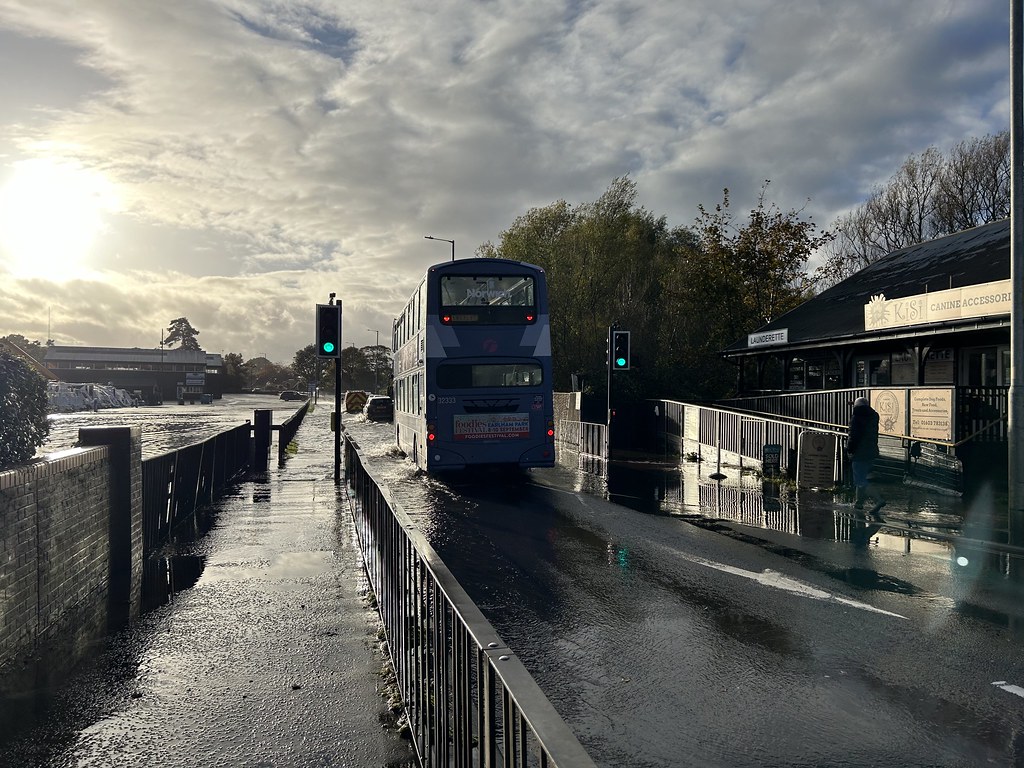 32333 LK53LYT Norwich Road, Wroxham. Route 12. Chris Errett Flickr