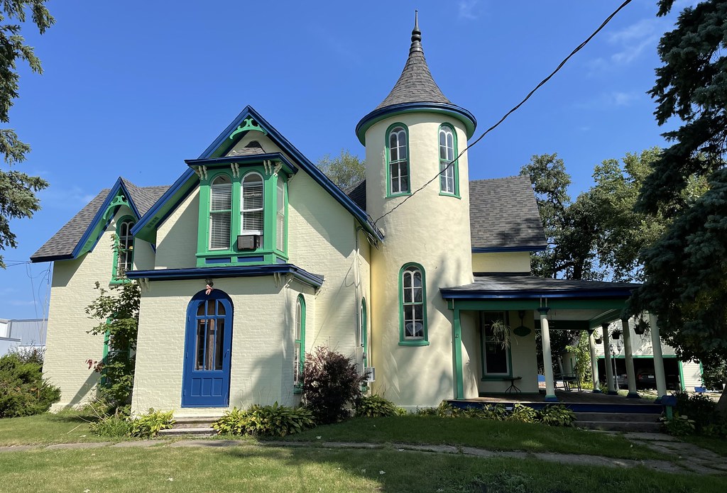 Thomas Arthur House (Newton, Iowa) Located at 322 North 8t… Flickr