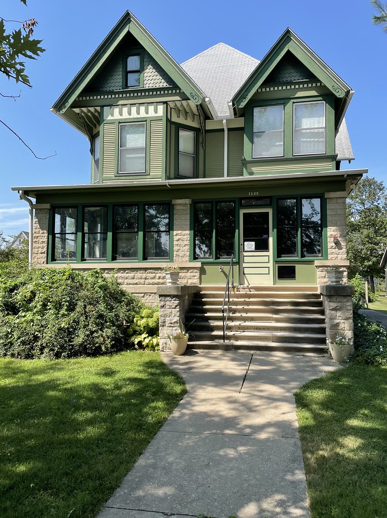 J. Harry McMurray House (Grinnell, Iowa) Located at 1125 B… Flickr