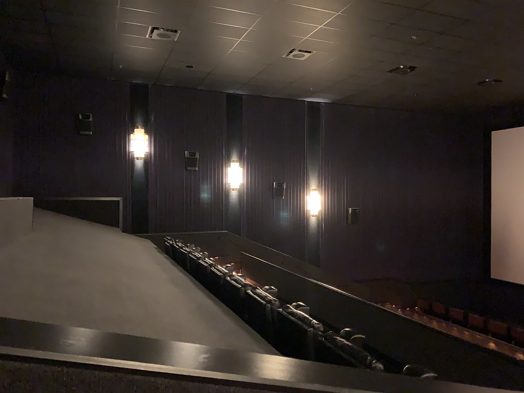 Cinemark Tinseltown USA Oak Ridge Theater 11 This is The… Flickr