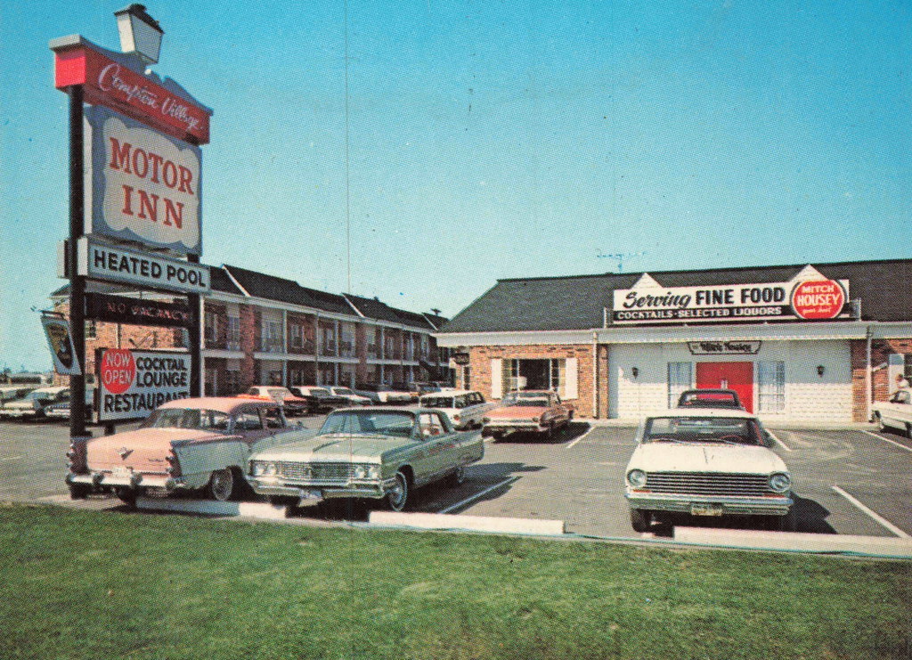 SE Livonia MI POPULAR MITCH HOUSEYS RESTAURANT AND BAR t… Flickr