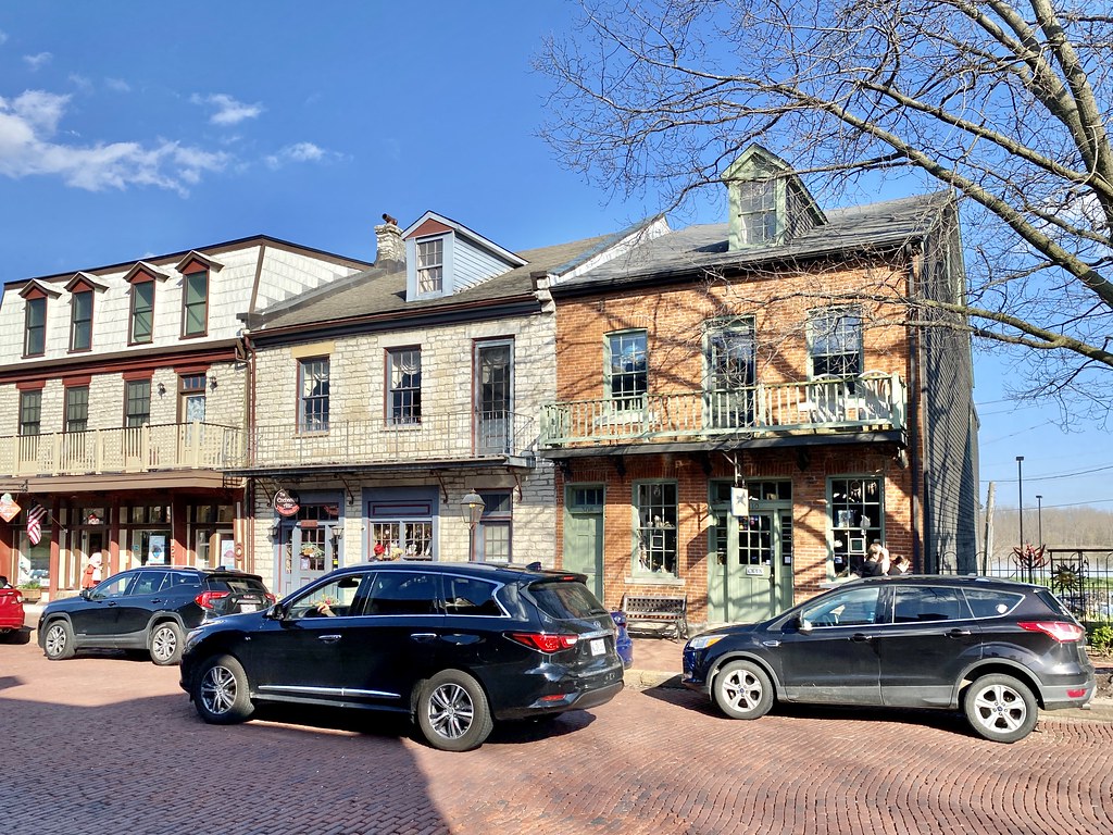 Main Street and First Capitol Drive, St. Charles, MO Flickr