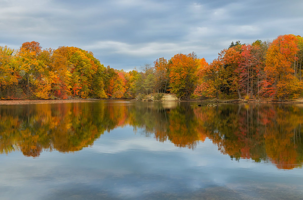 Wallace Lake a one time quarry of Berea sandstone thom polimeros