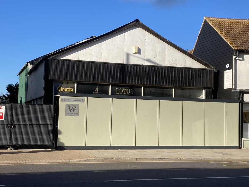 The old car sales and garage ,I liked ,Braintree ,Essex to… Flickr