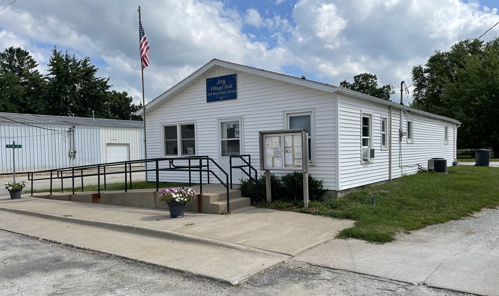Joy, Illinois Village Hall Joy, Illinois is a small town l… Flickr