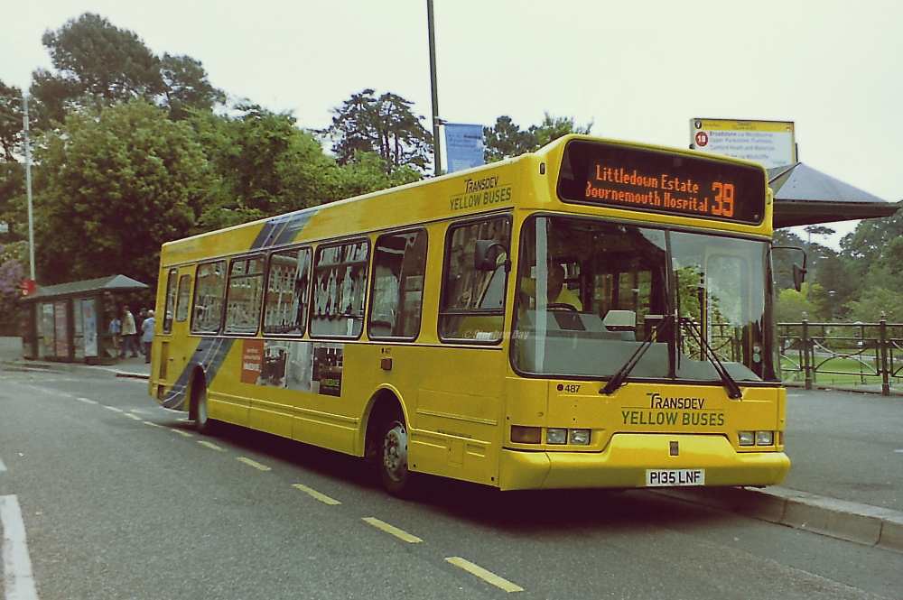 487 Bournemouth Transport P135LNF Dennis Dart SLF East Lan… Flickr