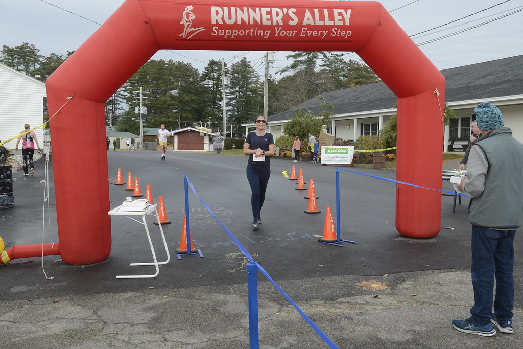 _DSC7022_Original Deerfield Veterinary Clinic Catamount 5k 11/5/23