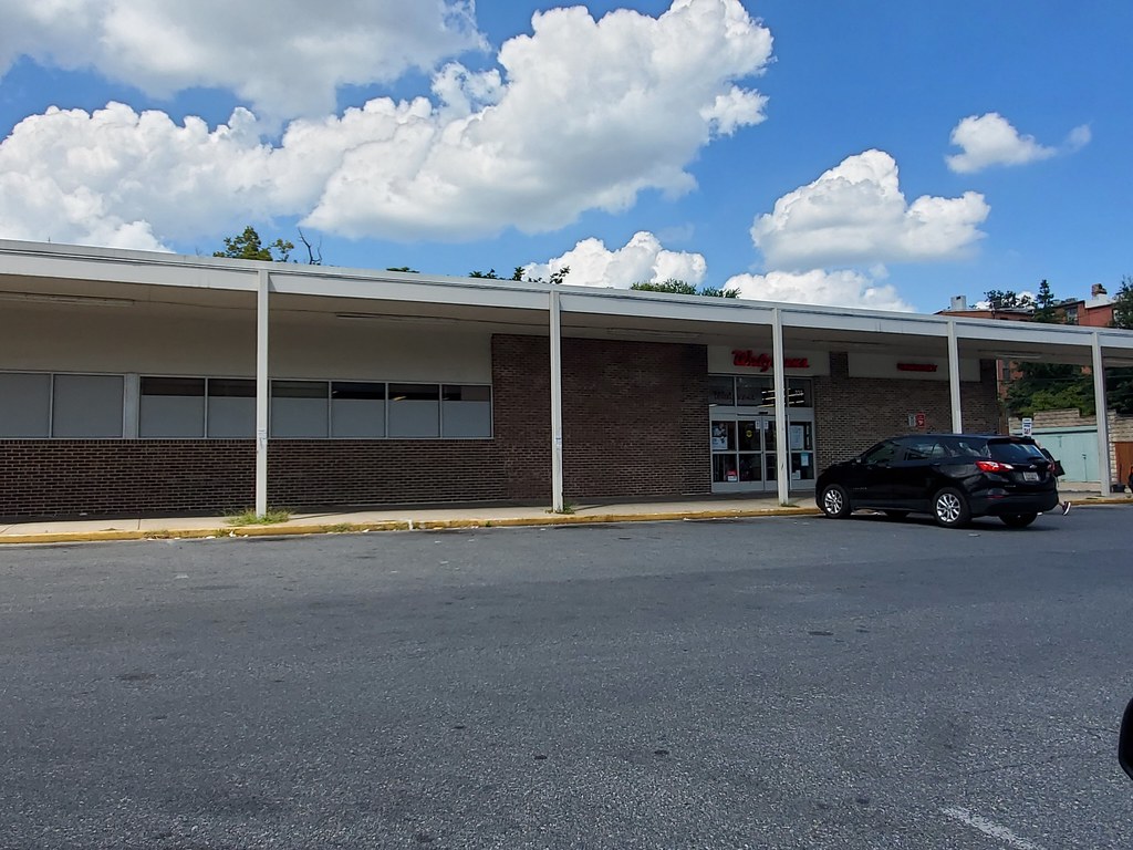 Rite Aid/ Walgreens Baltimore, MD (Center) Store 104, B… Flickr