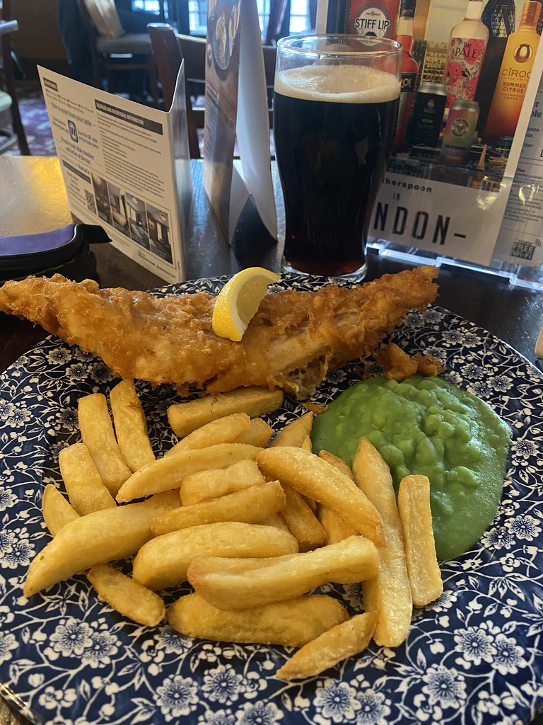 Fish lunch At the Greenwich Wetherspoon’s. This cost me ju… Flickr