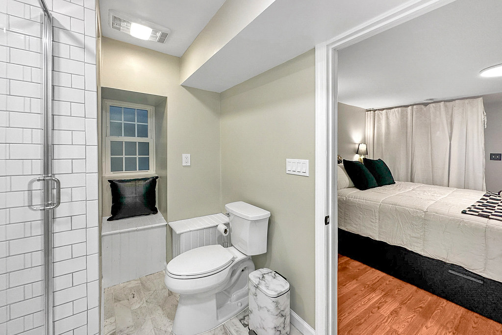 Lambertville NJ AirBnB 170 York St, The Osprey Flickr