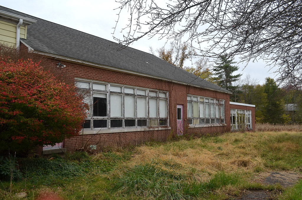West Hurley Elementary School 5 The older and much expande… Flickr