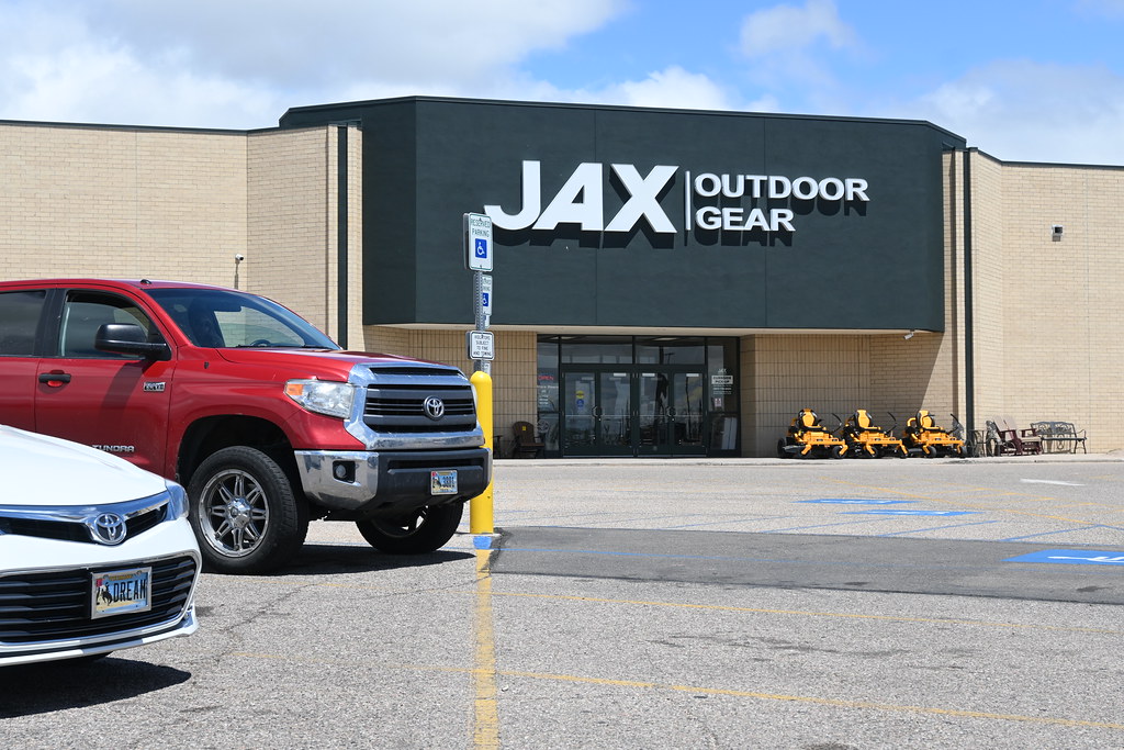 Jax Farm & Ranch Frontier Mall Cheyenne WY Formerly Sears gameking3