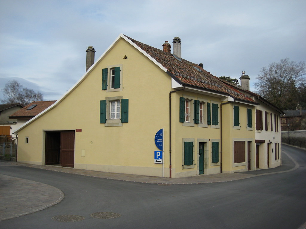 Echichens VD (Switzerland) Typical buildings from the end … Flickr