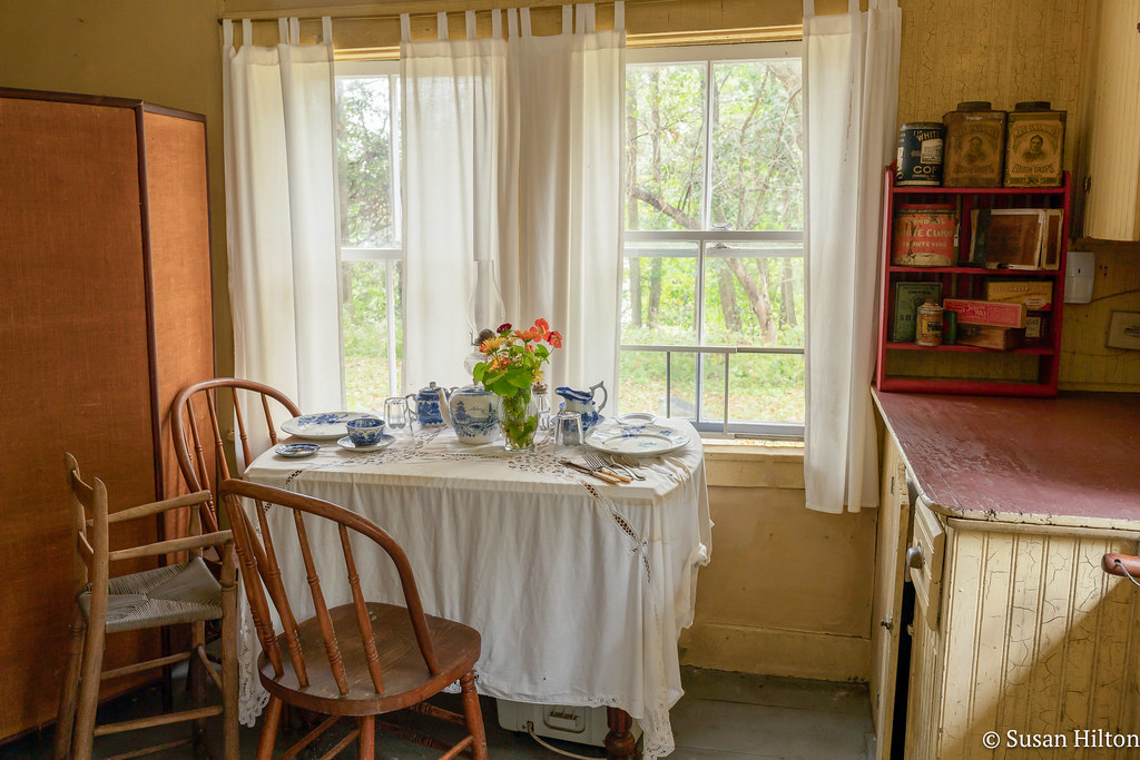 Maine fall 23_18 Conway House, Camden Susan Hilton Flickr