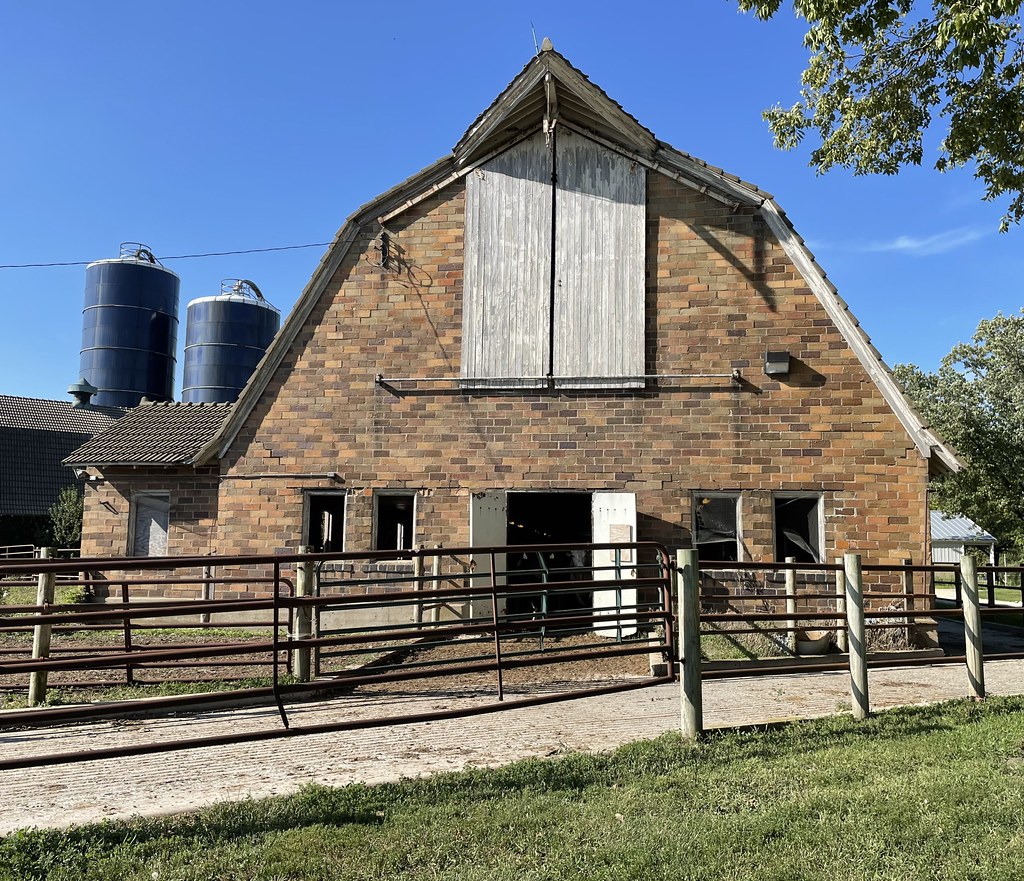 University of Illinois Experimental Dairy Barn (Urbana, Il… Flickr
