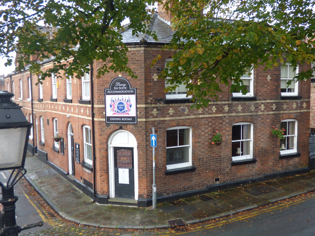 The Albion Inn from Chester City Walls A walk on Chester C… Flickr