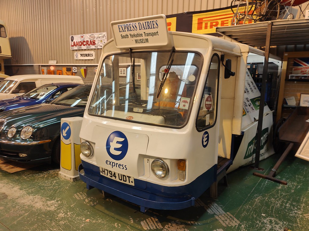 Preserved Express Dairies H794 UDT Preserved Express Dairi… Flickr