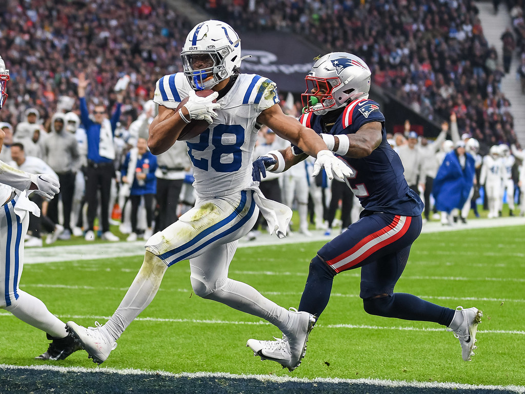 Indianapolis Colts vs. New England Patriots, American Foot… Flickr