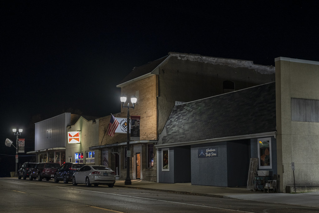 Washburn Thrift Store Shot in Washburn, Illinois populatio… Flickr