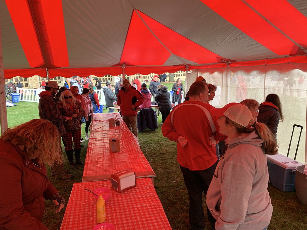 IMG_1206 UW Football Tailgate at Camp Randall Stadium Vete… Flickr