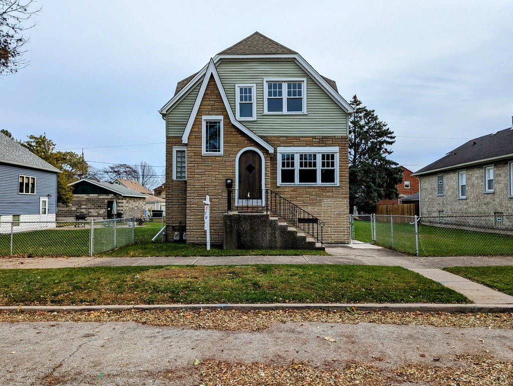 13429 S. Avenue N (built in 1938) curtis locke Flickr